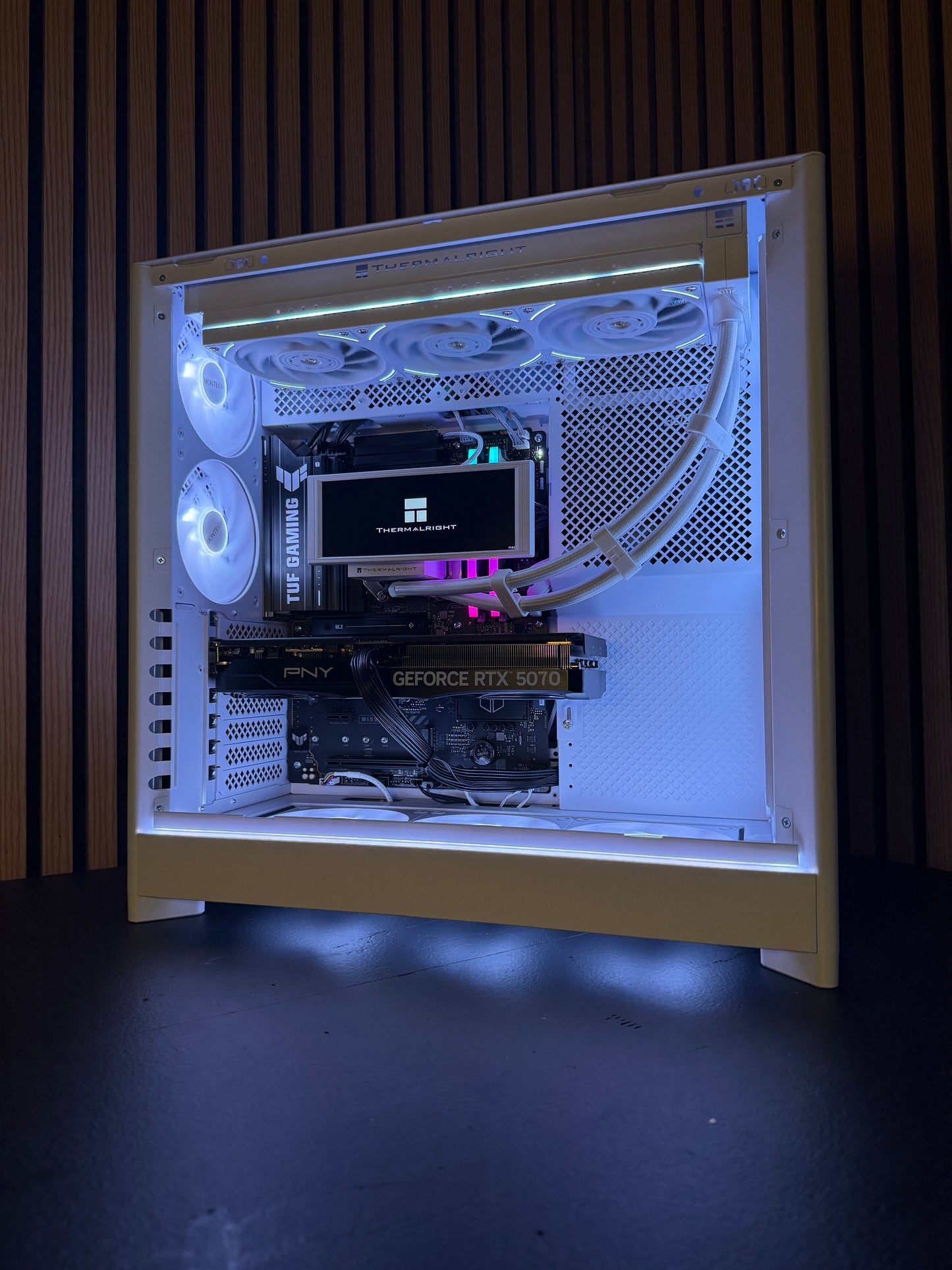 Ryzen 7 7800X3D RTX 5070